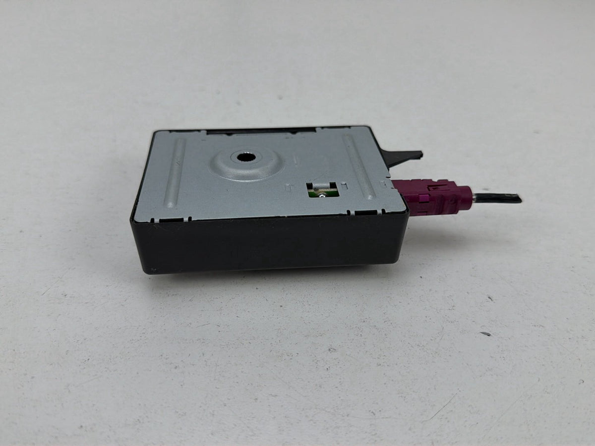 2014-2016 BMW 228i F22- Backup Radio Antenna Amplifier Module BU9230911 04 OEM