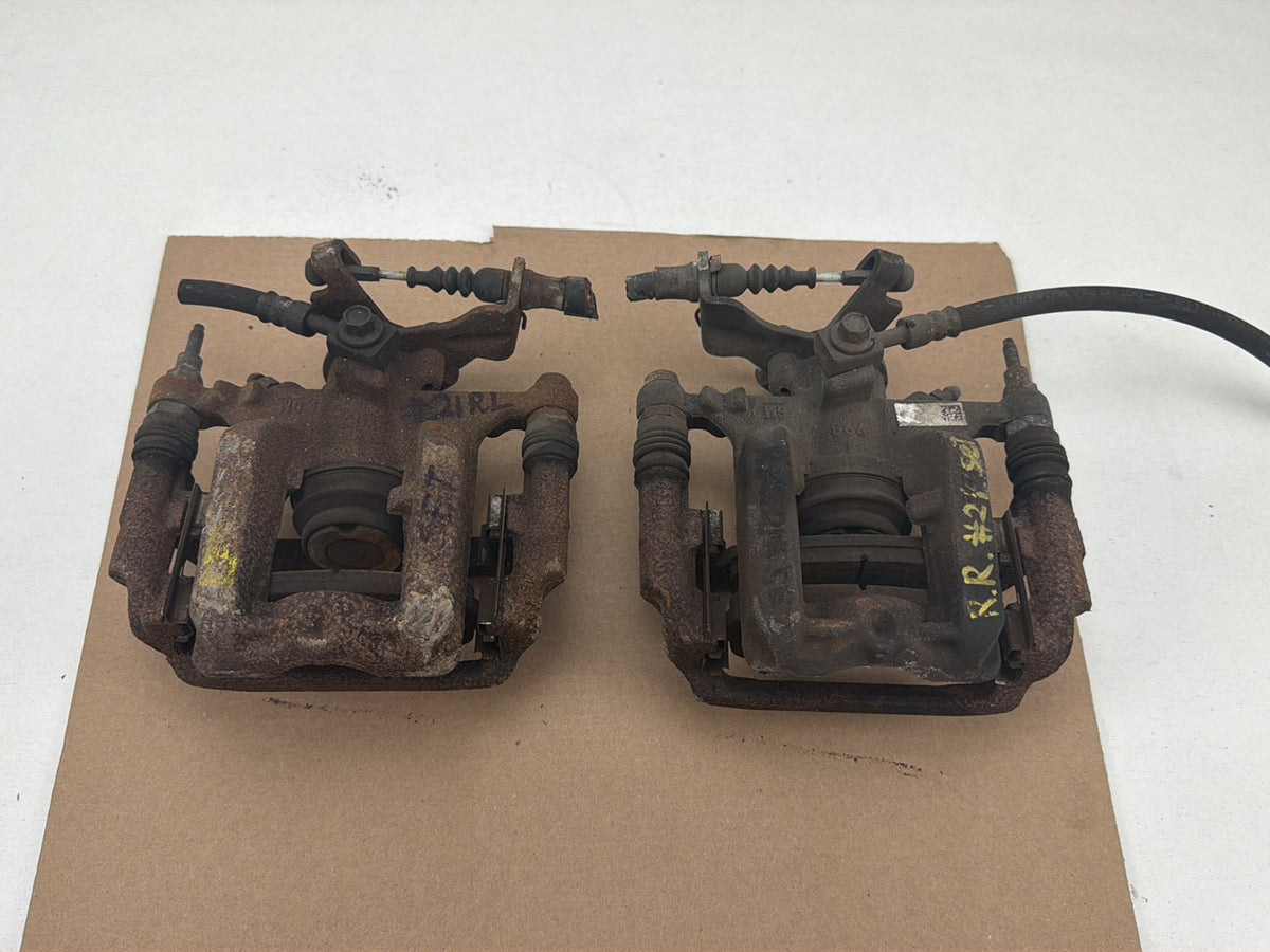 2013-2017 Chevrolet Rear Set Left and Right SonicBrake Calipers 13300883 OEM