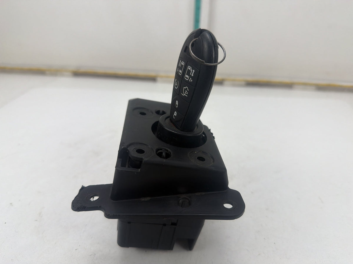 2011-2014 Dodge Grand Caravan Wireless Ignition Node w/Key 2701A-C01B OEM