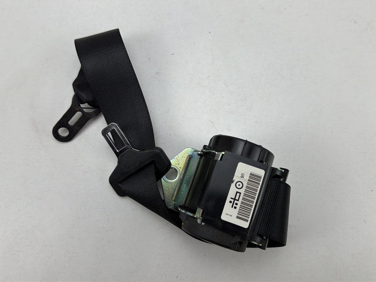 2011-2014 BMW X1 E84 Right Rear Seat Belt Retractor 608201000D OEM