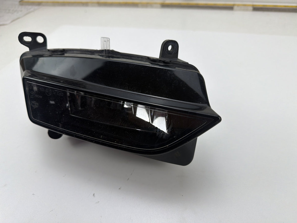 2013-2016 Audi A4 Front Left Driver Side Halogen Fog Light 8K0941699C OEM