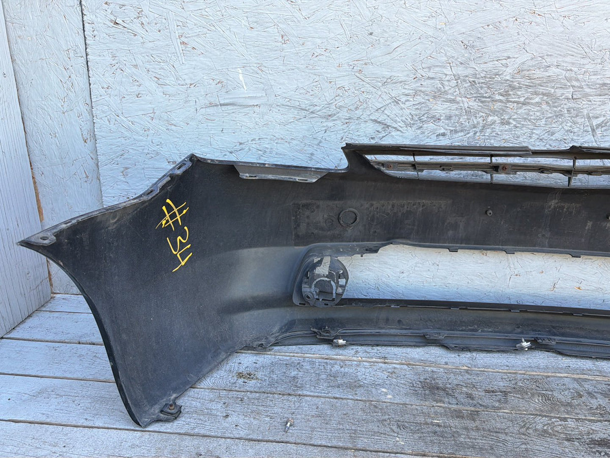 2004-2009 Toyota Prius W20 Hatchback Front Bumper Cover OEM