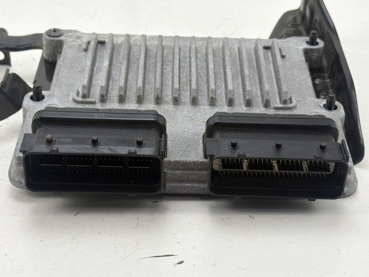2015-2017 Hyundai Azera Engine Computer Control Module 39110-3CTN0 OEM