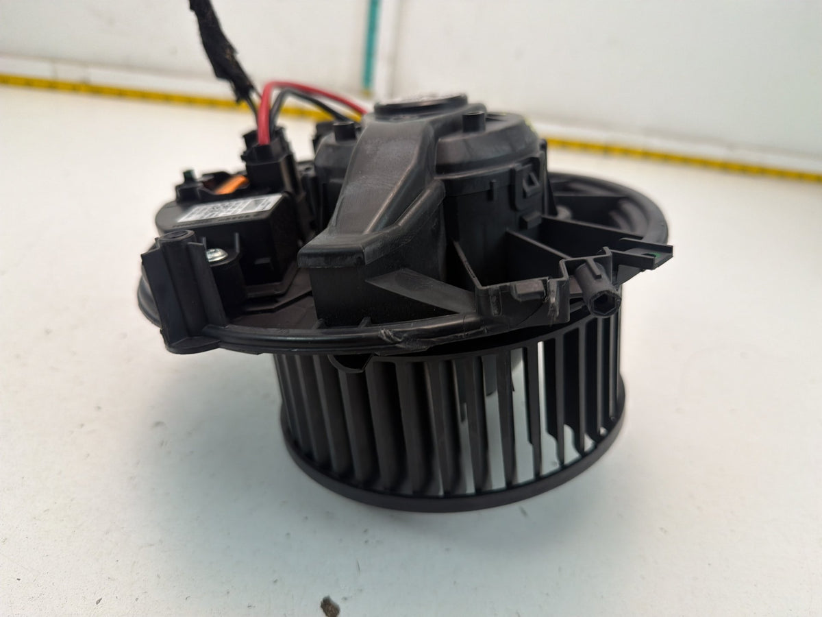 2015-2020 Audi A3 HVAC Heater AC Blower Motor Fan Assembly 5Q1819021B OEM