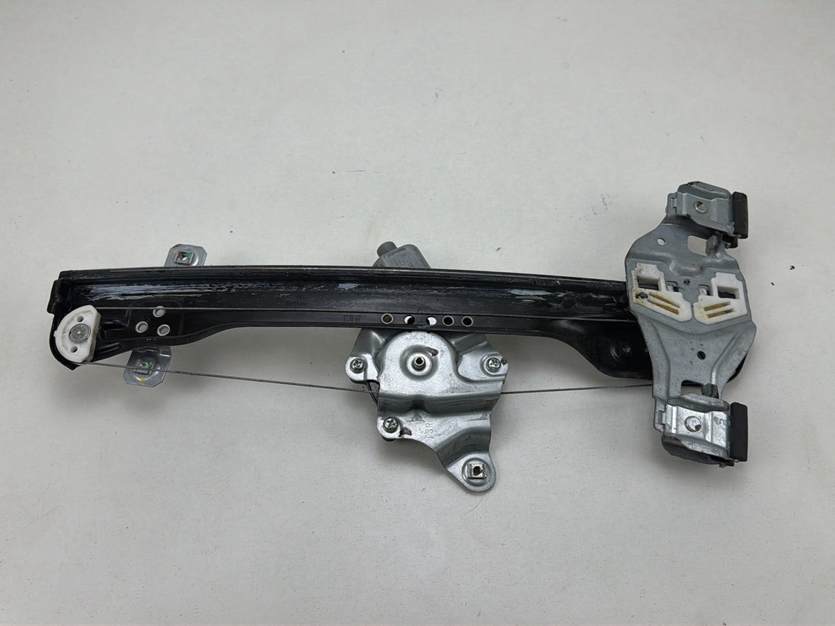 2012-2020 Chevrolet Sonic RS Front Right Side Power Window Regulator Motor OEM