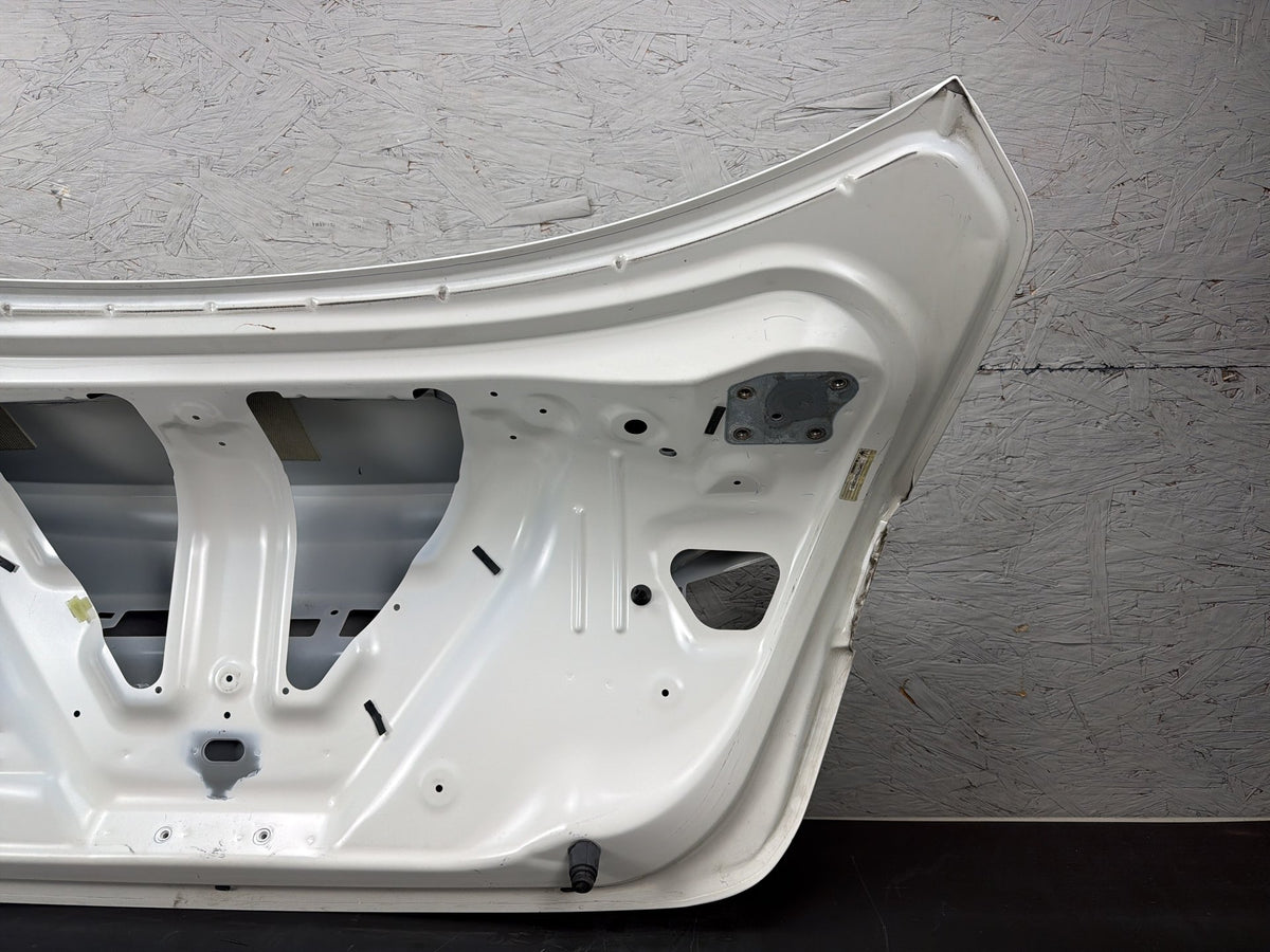 2014-2017 Maserati Ghibli Rear Trunk Lid Deck Lid Tailgate Panel 670008304 OEM