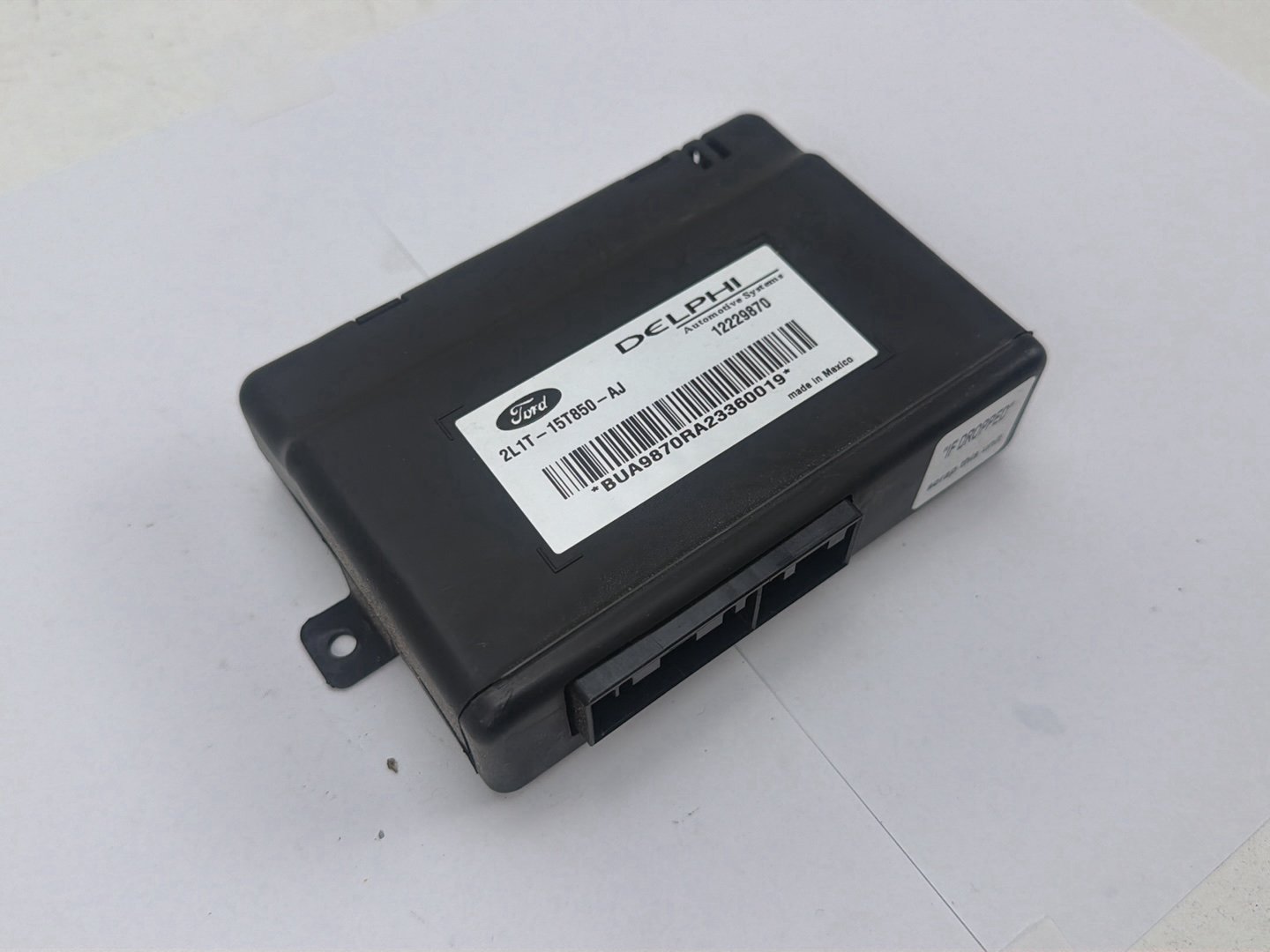 2003-2004 Lincoln Navigator U228-Parking Assist Control Module 2L1T-15T850-AJ OEM