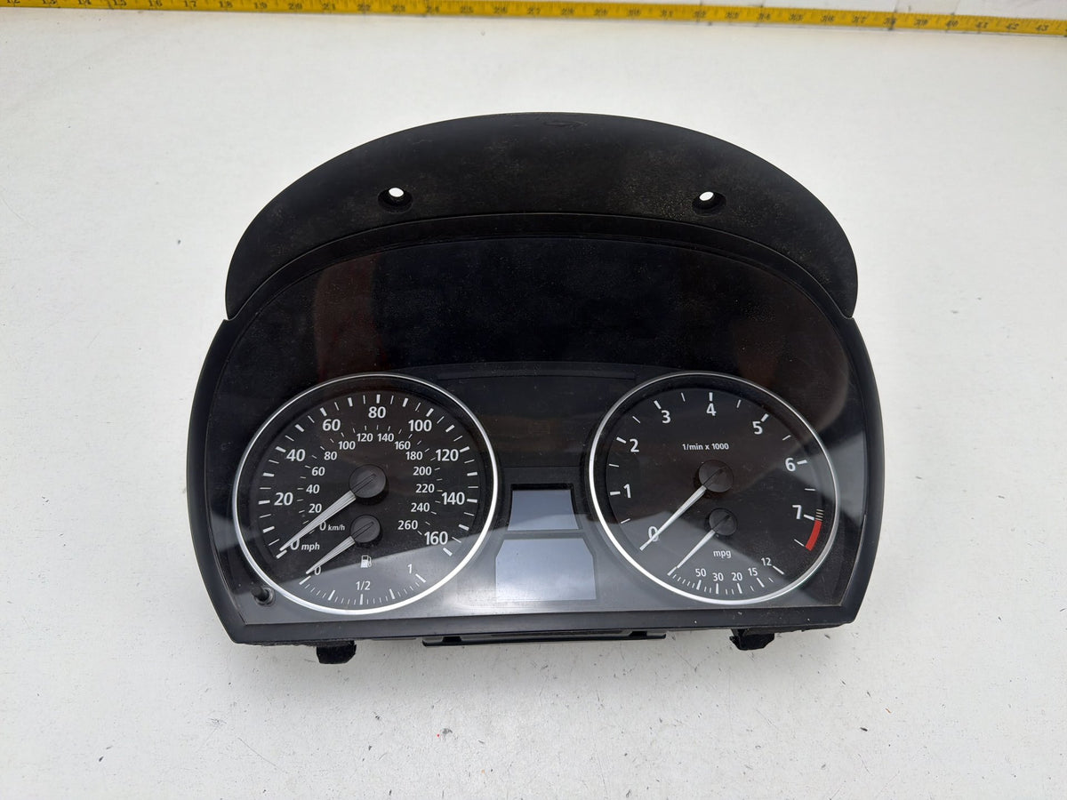 2006-2013 BMW 325I 328I E90 Instrument Cluster Speedometer 9110213-03 OEM
