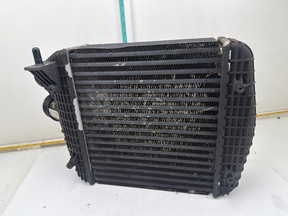 2014-2017 Maserati Ghibli Right Intercooler Radiator 16474840 OEM