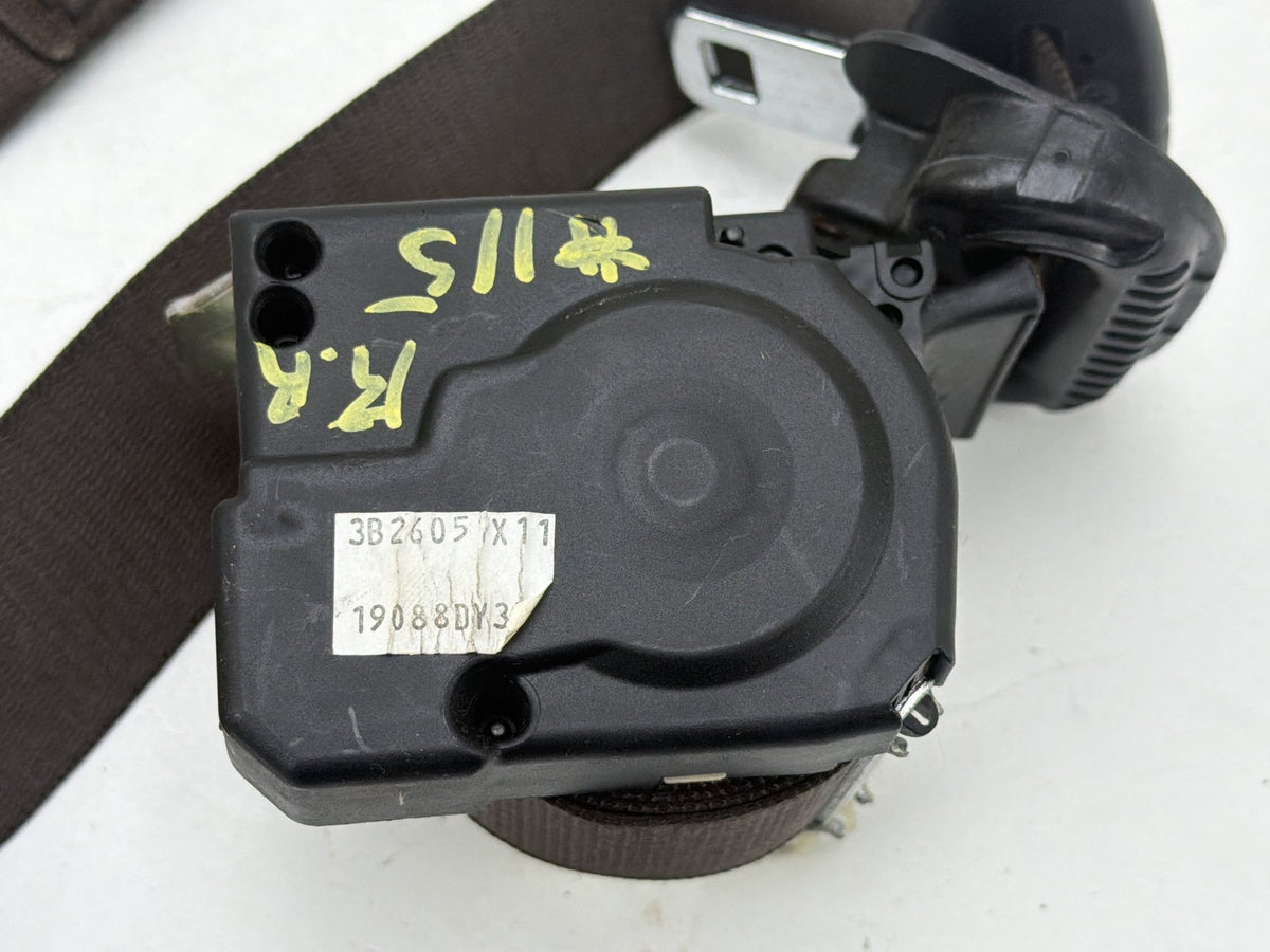 2010-2012 Land Rover Range Rover L322 Rear Right Side Seat Belt Retractor OEM