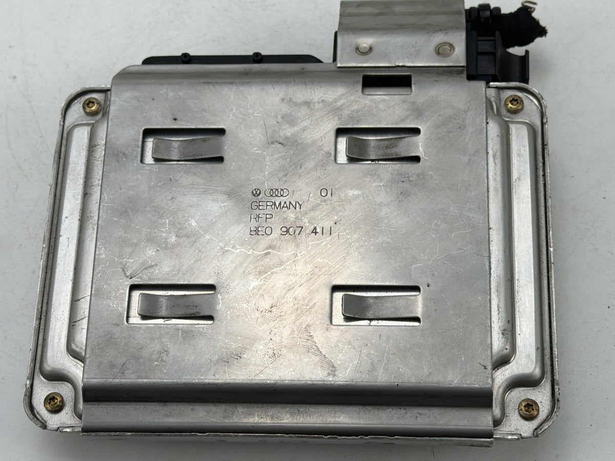 2002-2003 Audi A6 Engine Computer Control Module 8E0 907 411 OEM