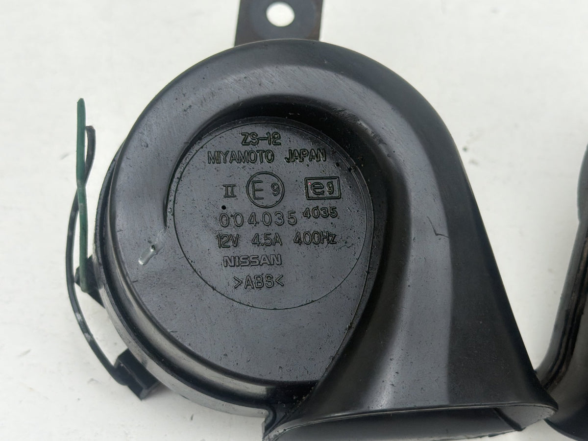 2008-2013 Infiniti G37 High & Low Note Tone Horn Signal Alarm Siren Set of 2 OEM