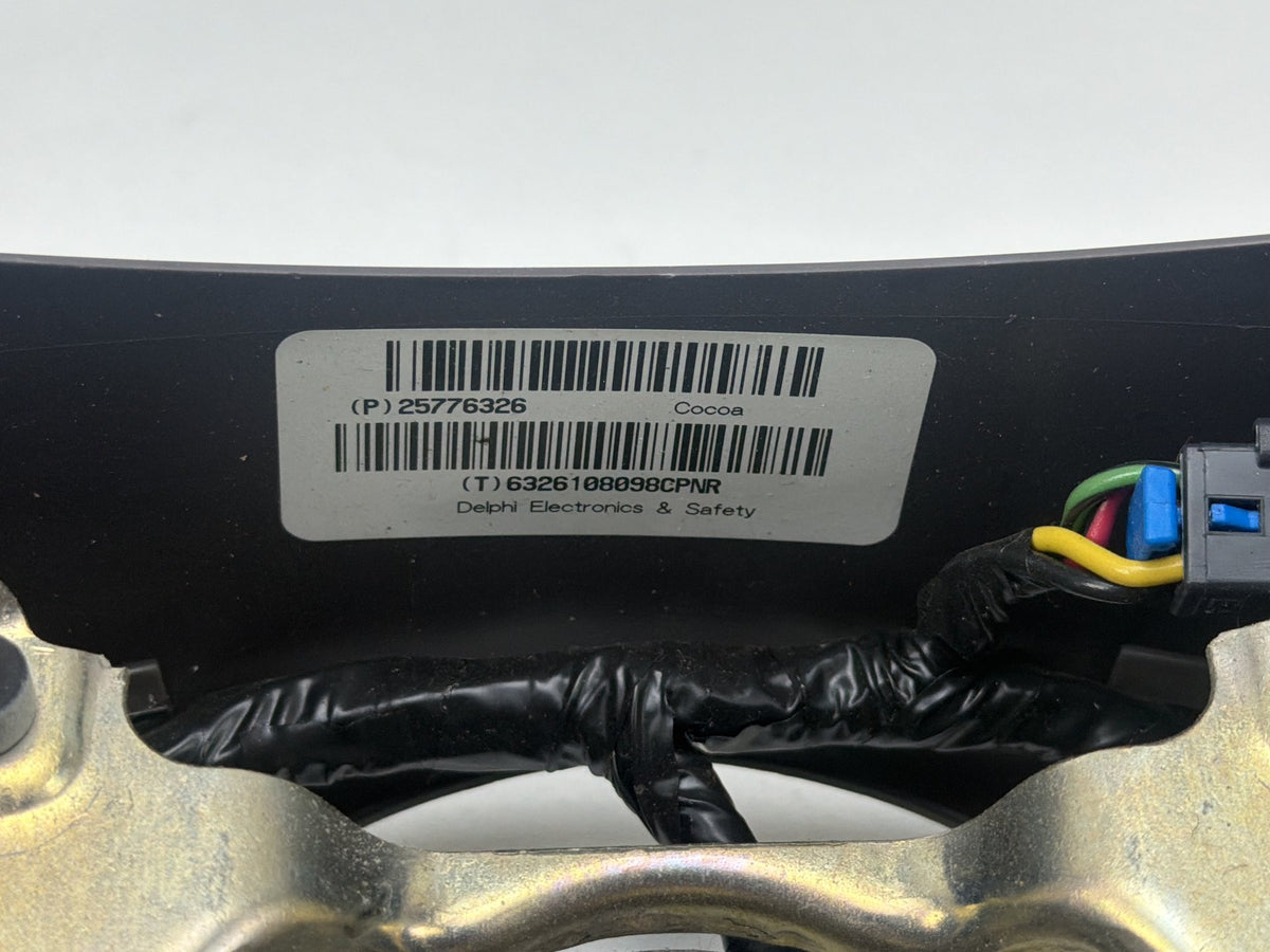 2007-2014 GMC DENALI GMT900 Front Left Driver Side Steering Wheel 16901186 OEM