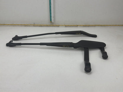 2007-2013 Mercedes-Benz S-Class 550 W221 Front Wiper Arm Pair A2218200144 OEM