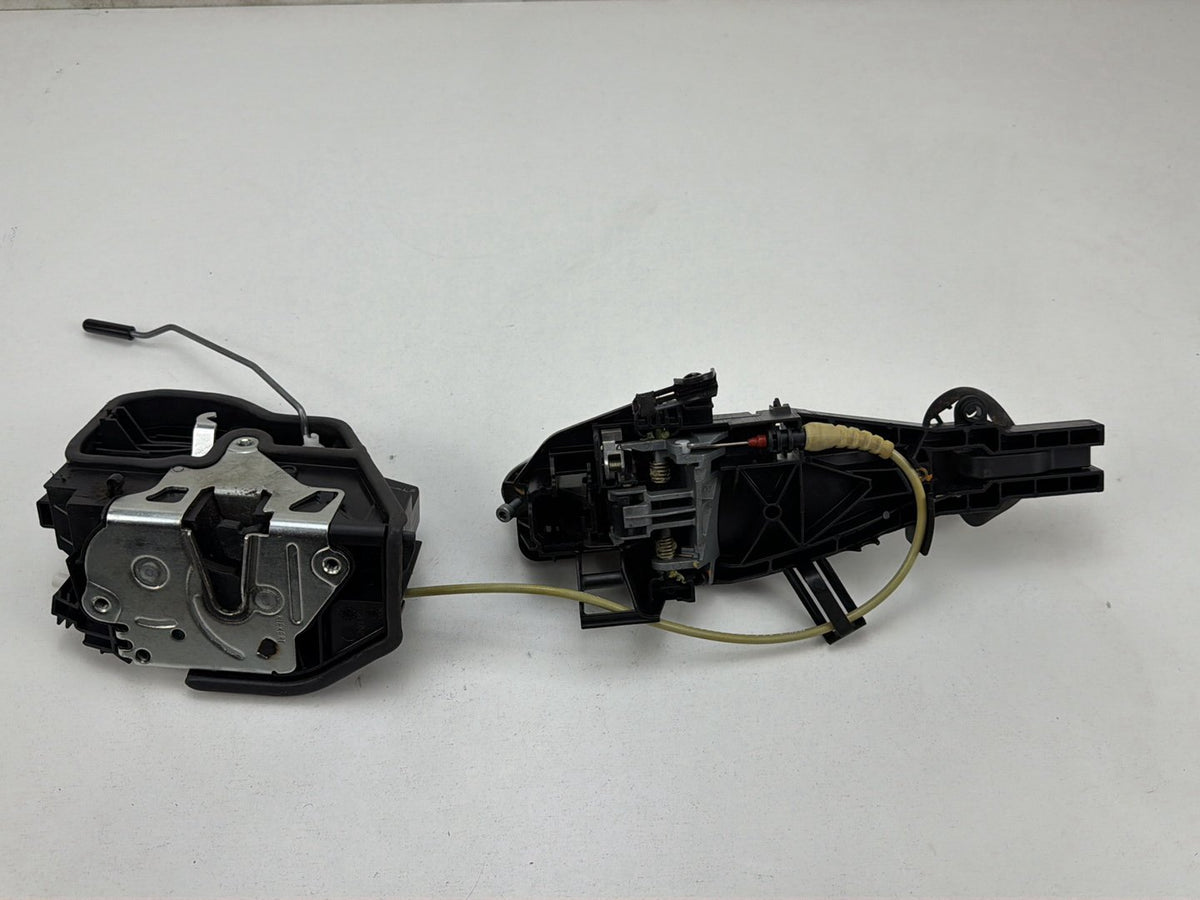 2012-2014 BMW X1 E84 Rear Right Door Lock Actuator 7229460 OEM