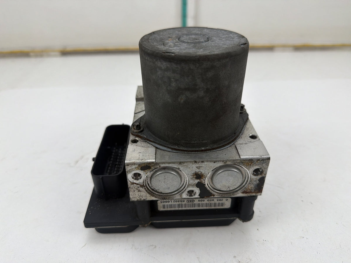 2006-2007 BMW 525I - ABS Anti-Lock Brake Pump Module 0 265 950 668 OEM