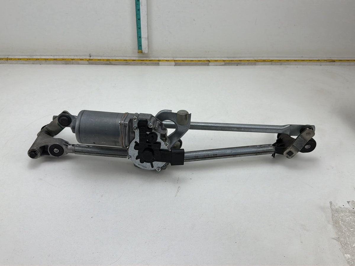 2010-2015 BMW X1 E84 Front Windshield Wiper Motor Transmission Linkage Assembly