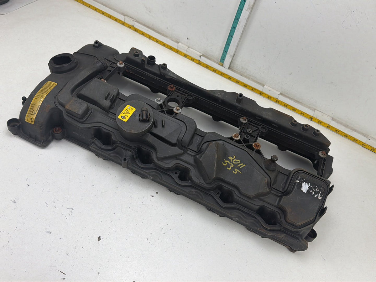 2011-2016 BMW 535i Engine Cylinder Head Valve Cover 7570292 OEM