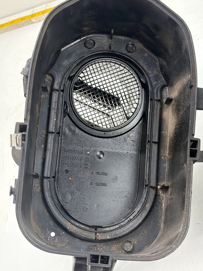 2014-2019 Maserati Ghibli M157 Left Air Intake Cleaner Filter Housing Box OEM