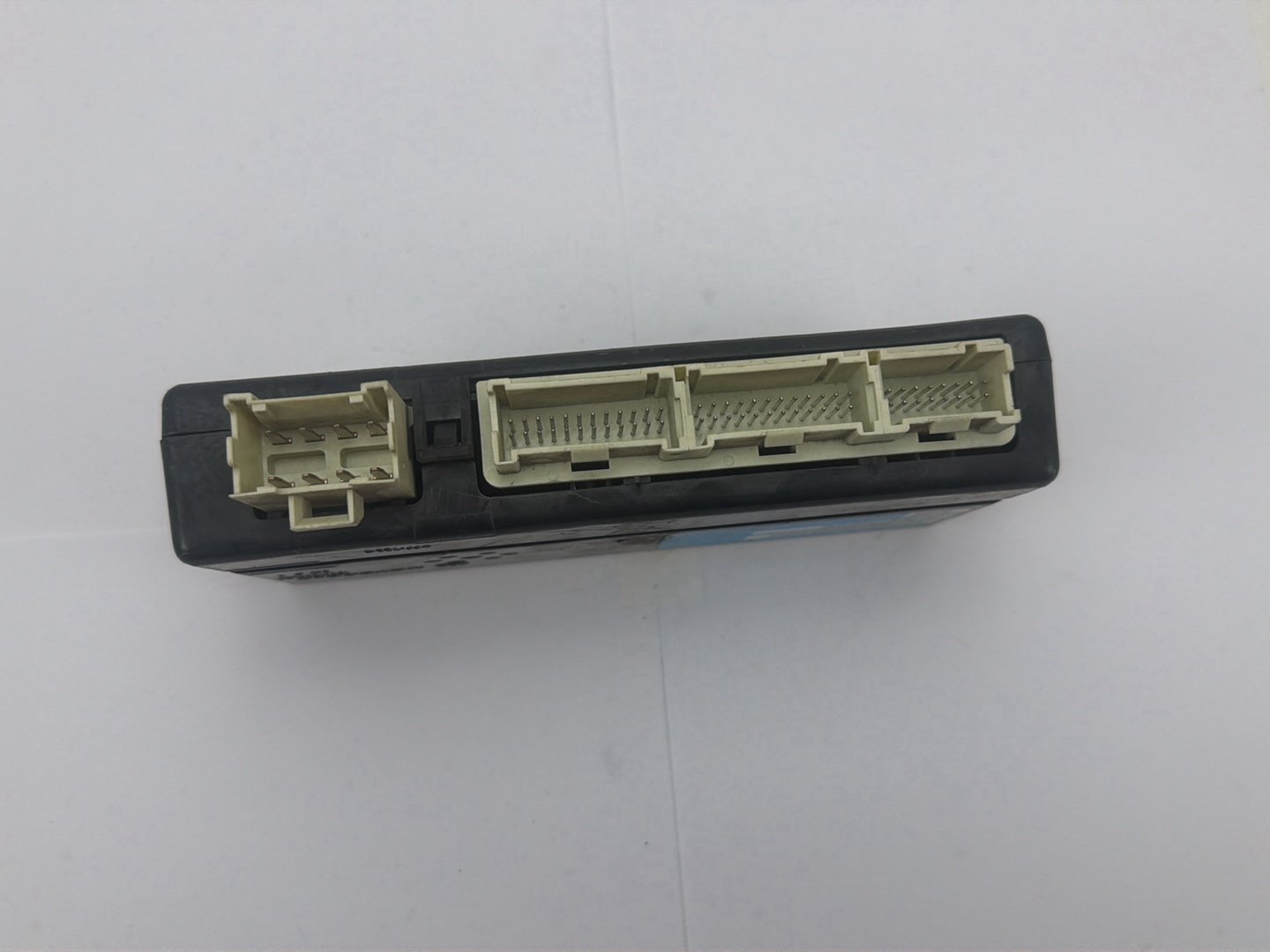 2004-2007 Saturn Vue Body Control Module BCM 25779919 OEM