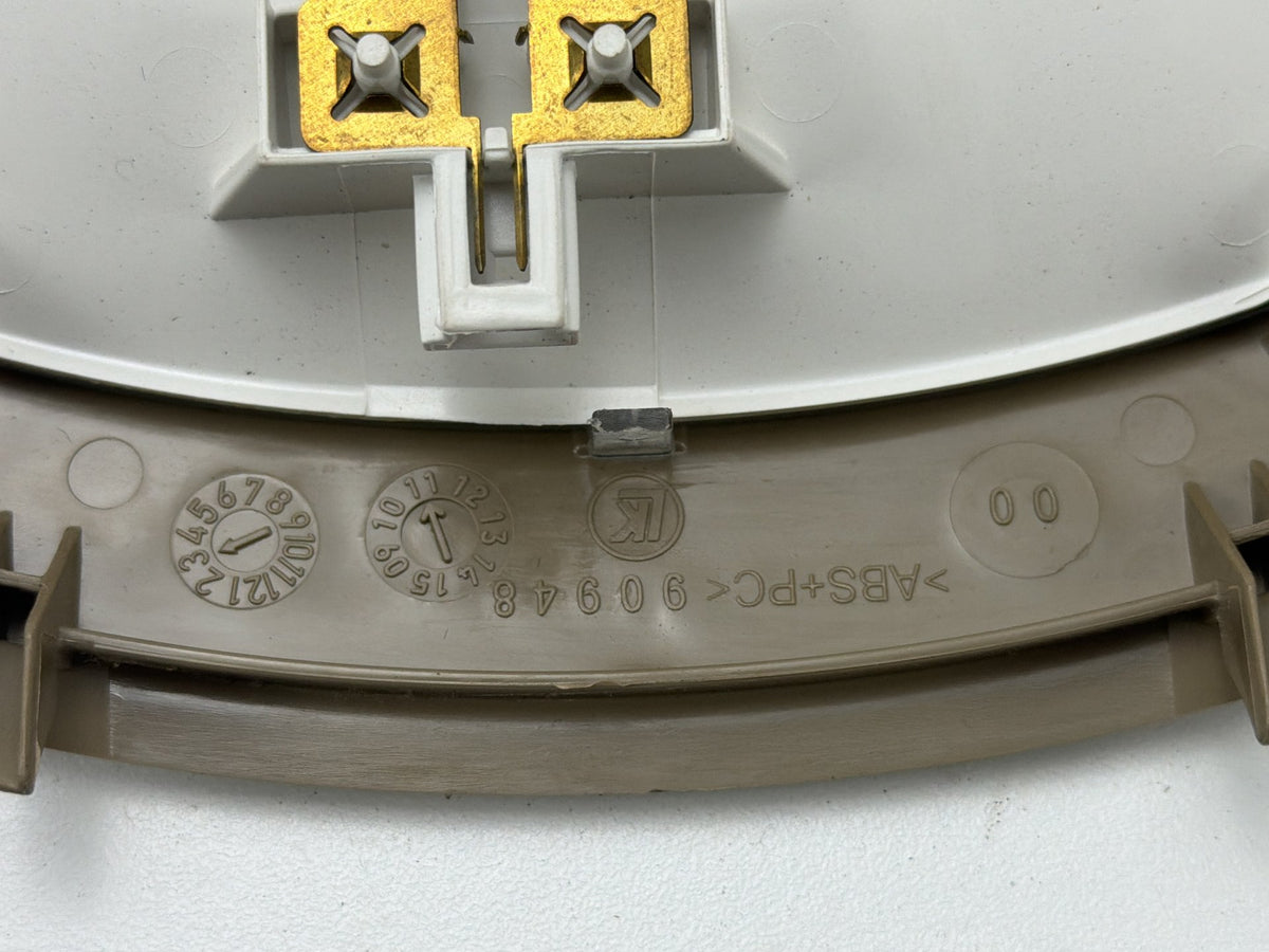 2006-2012 Mercedes-Benz R350 Rear Overhead Interior Dome Light A0015424723 OEM