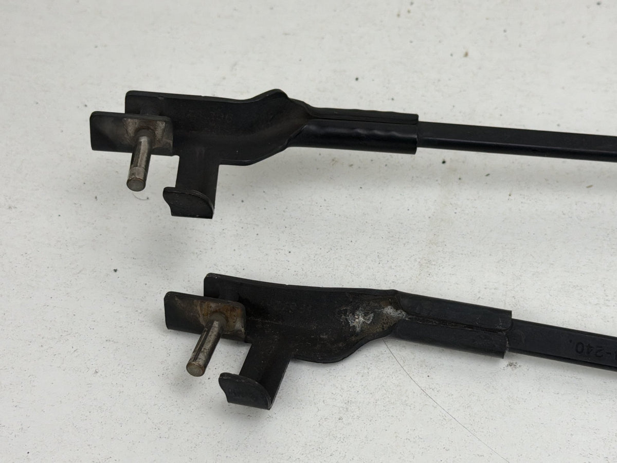 2007-2013 BMW X5 E70 Front Left & Right Side Windshield Wiper Arm Set OEM