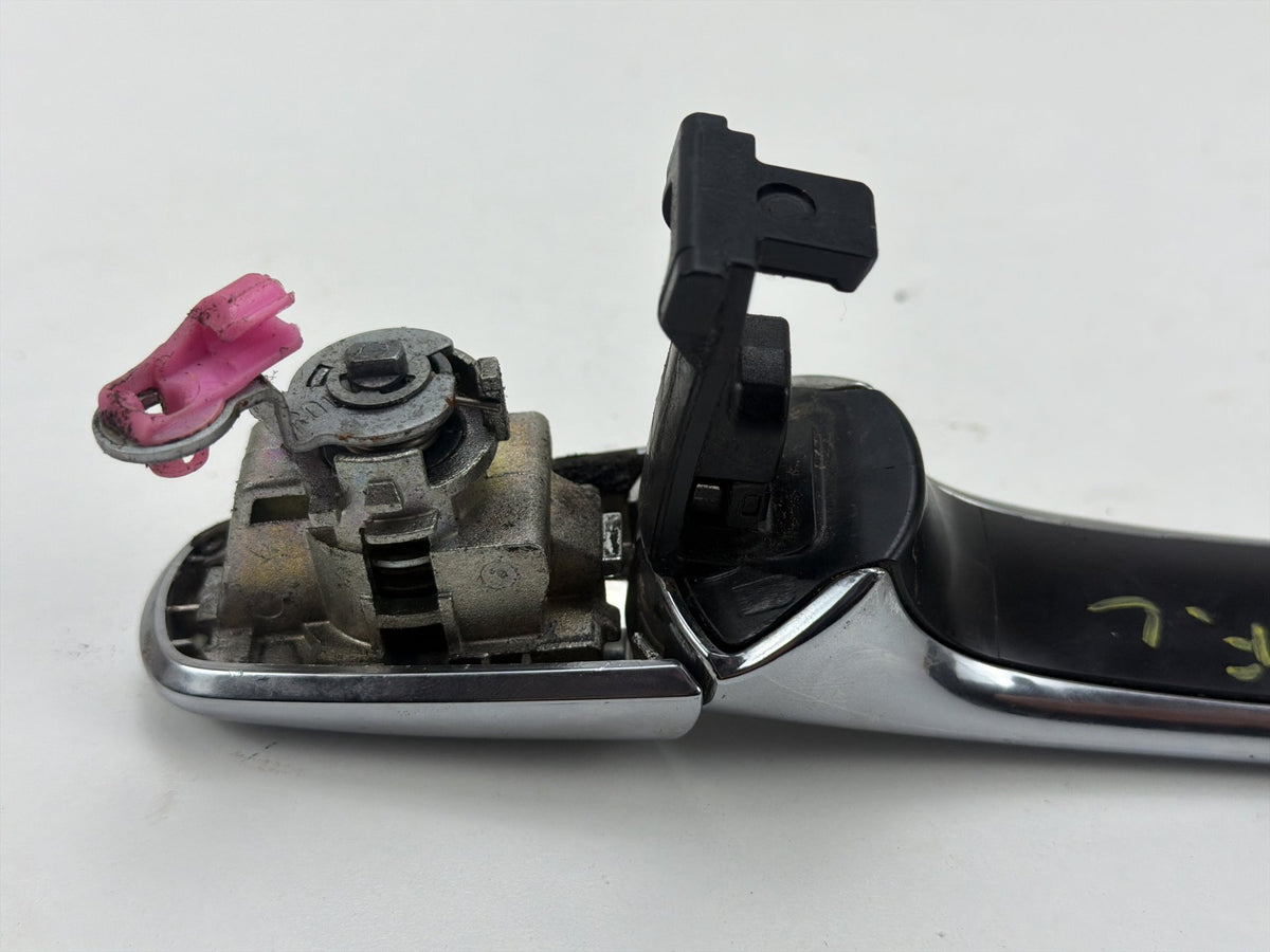 2011-2013 Infiniti QX56 Front Left Side Exterior Door Handle Lock Button OEM
