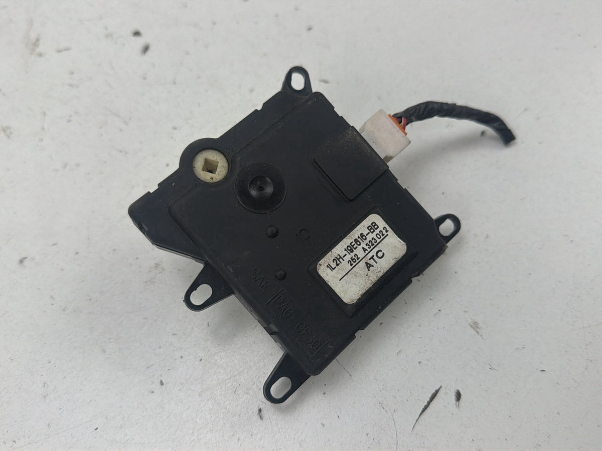 2003-2006 Lincoln Navigator HVAC Heater A/C Air Blend Flap Door Actuator OEM