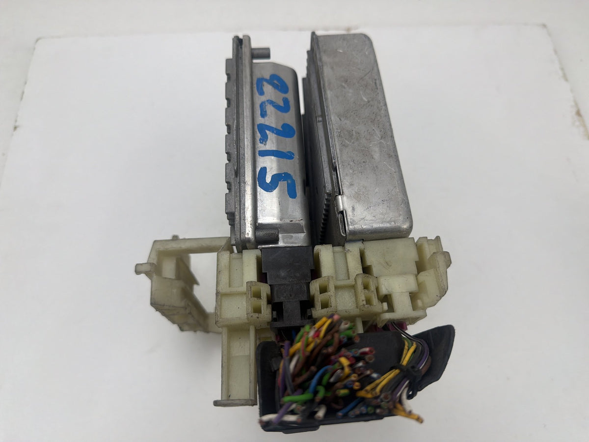 2000-2001 Volvo S80 Engine Computer Control Module Unit ECU 09470738B OEM