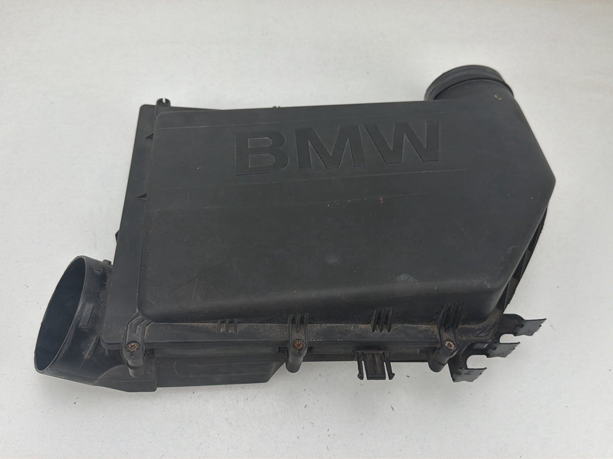 2014-2018 BMW X5 Engine Air Intake Cleaner Filter Housing Box 7583713 OEM