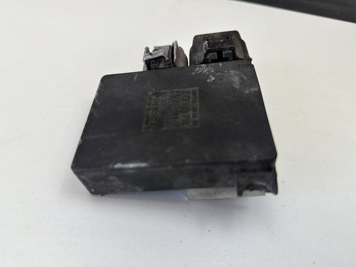 2010-2015 Lexus IS250 E20 - Radiator Fan Control Module 89257-26020 OEM