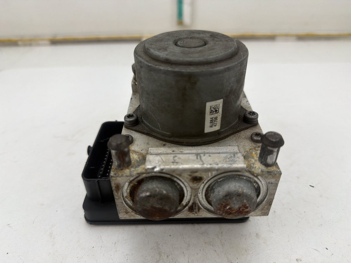 2018 Chevrolet Express 2500 ABS Anti Lock Brake Pump 84328663 OEM