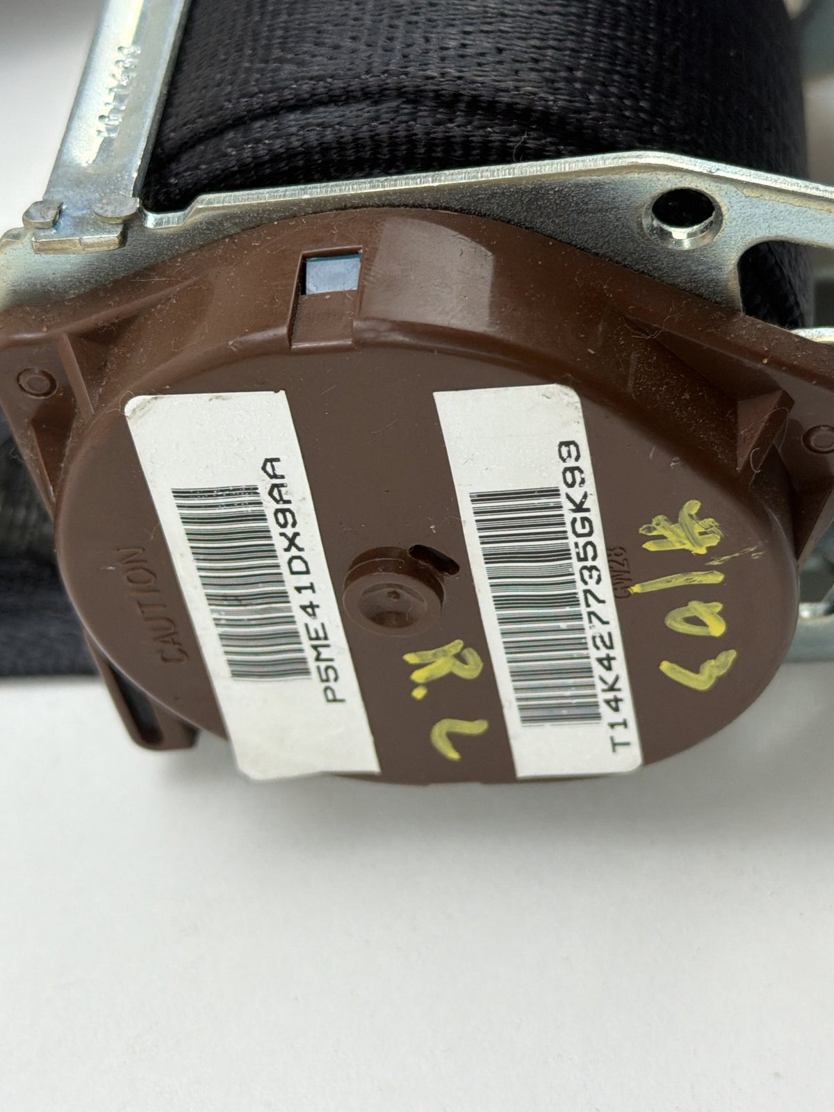 2014-2021 Jeep Grand Cherokee Rear Left Side Seat Belt Retractor 245428 OEM