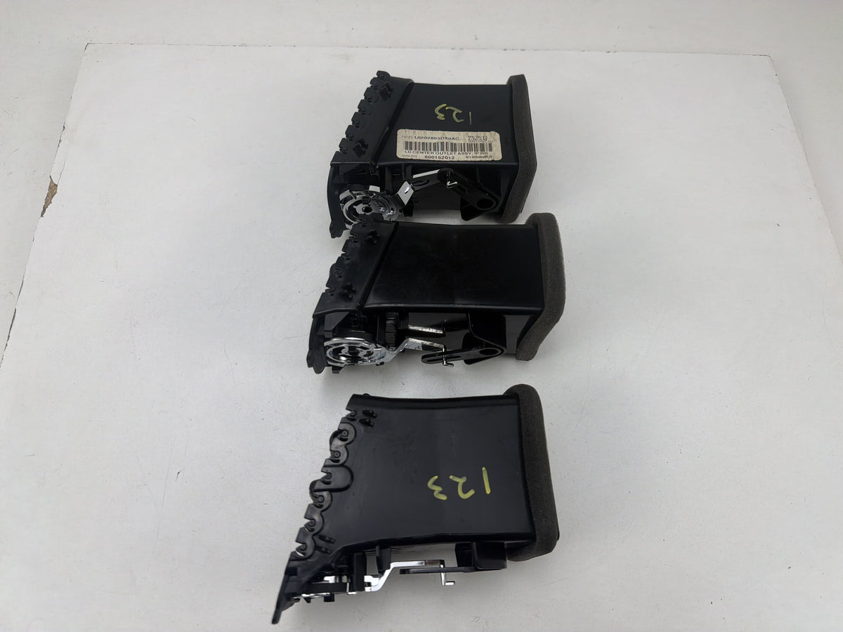 2011-2014 Dodge Charger LD - Air Conditioning & Heater Vent OEM