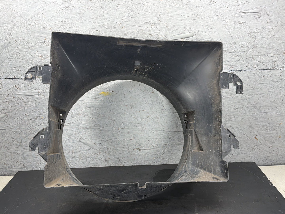 2013-2018 Ram 1500 5.7L Engine Radiator Cooling Fan Shroud OEM