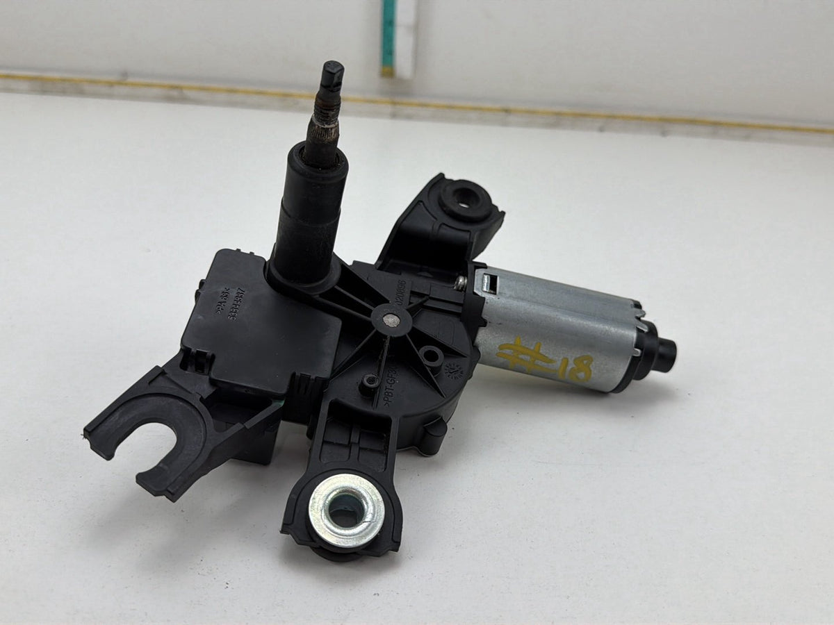 2013-2017 Volkswagen Tiguan Rear Side Windshield Wiper Motor 5N0955711B OEM