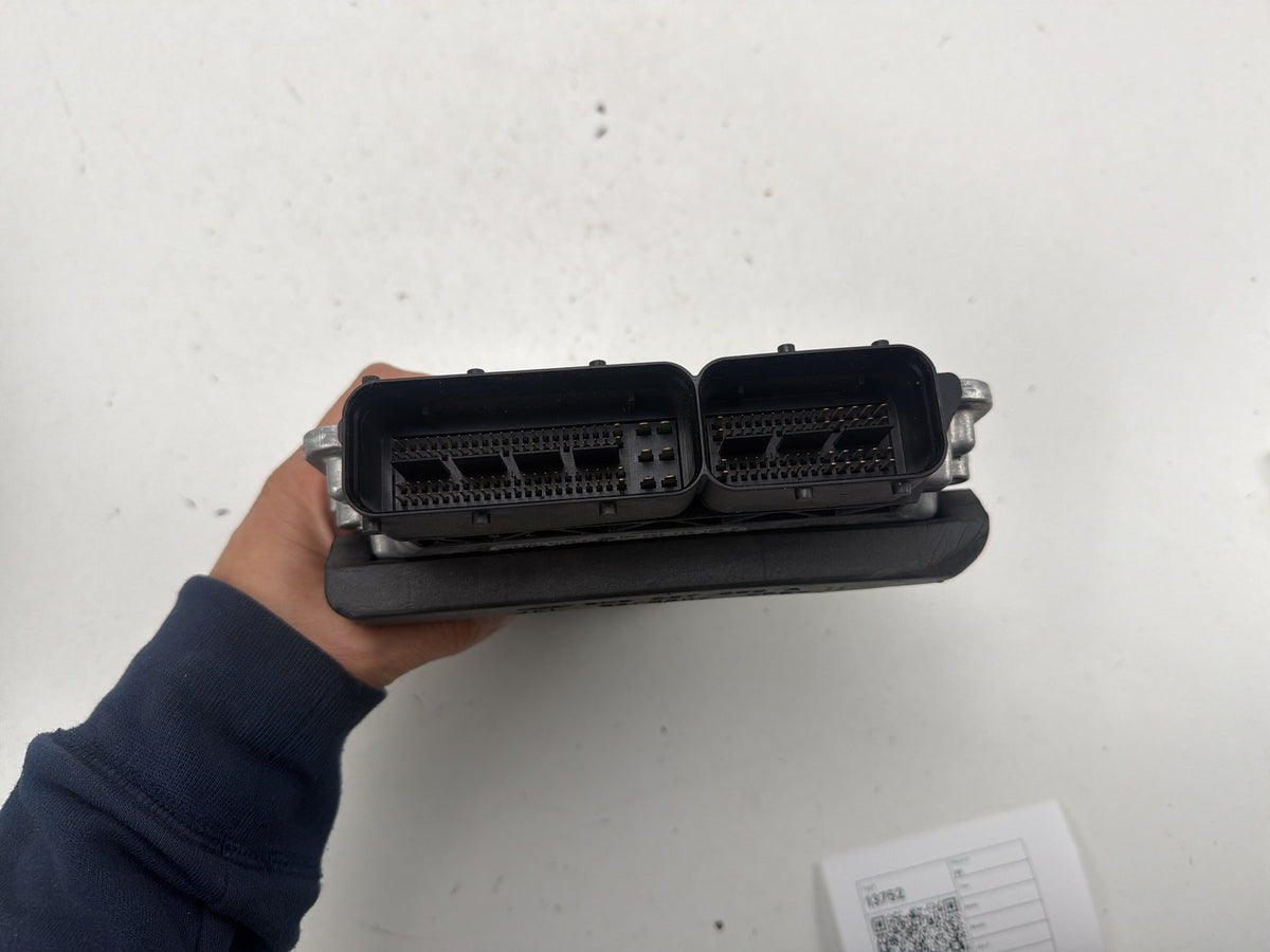 2016 Audi A4 2.0L Engine Computer Control Module Unit ECU 8K0907352A OEM