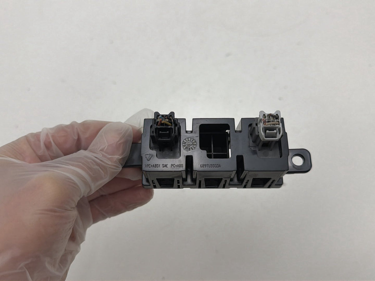 2013-2019 Nissan Sentra B17 ECO Sport Traction Control Switch 689TU3SGOA OEM