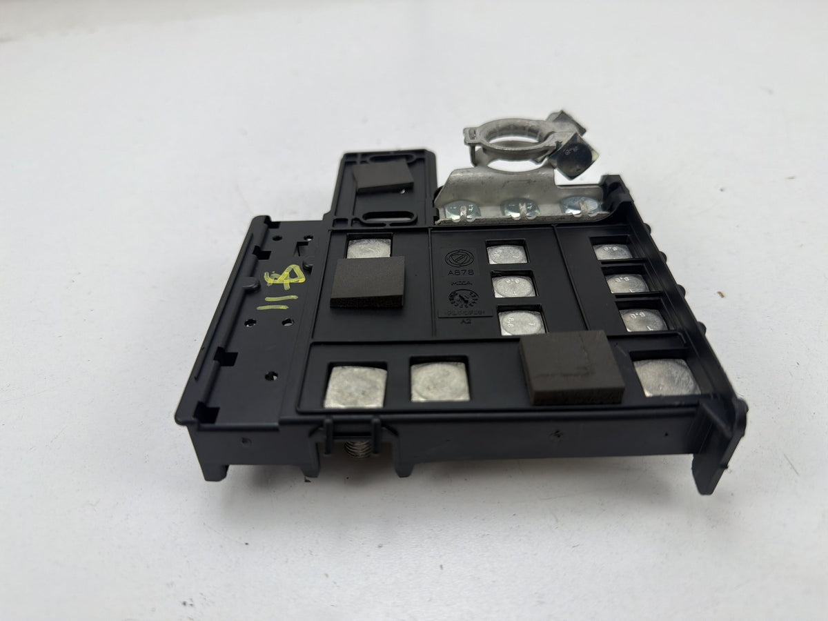 2014-2020 Maserati Ghibli M157 Positive Battery Terminal Fuse Relay Box OEM