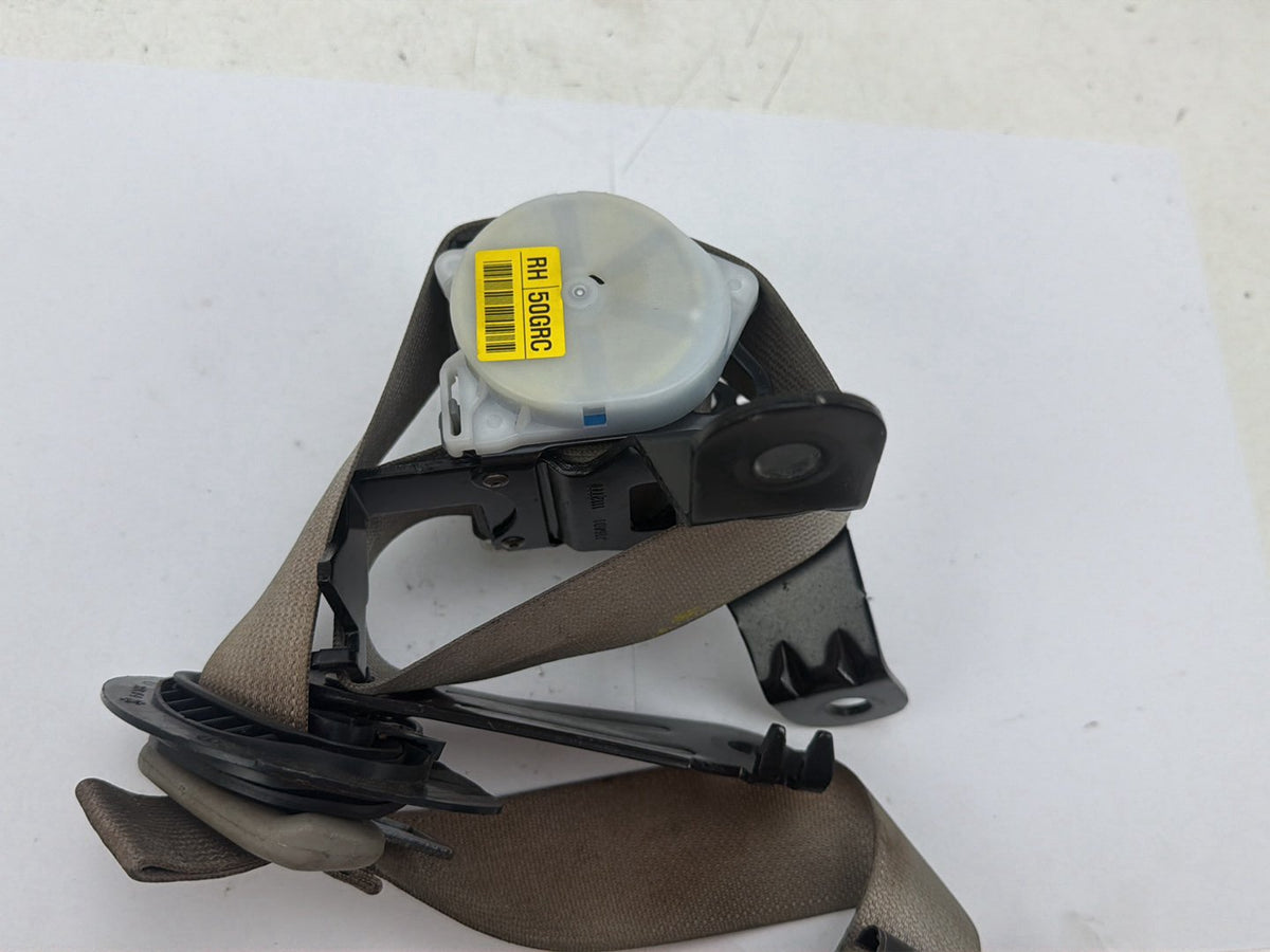 2015-2018 Kia Sedona 3 Row Rear Right Seat Belt & Retractor 89880-A9500 OEM