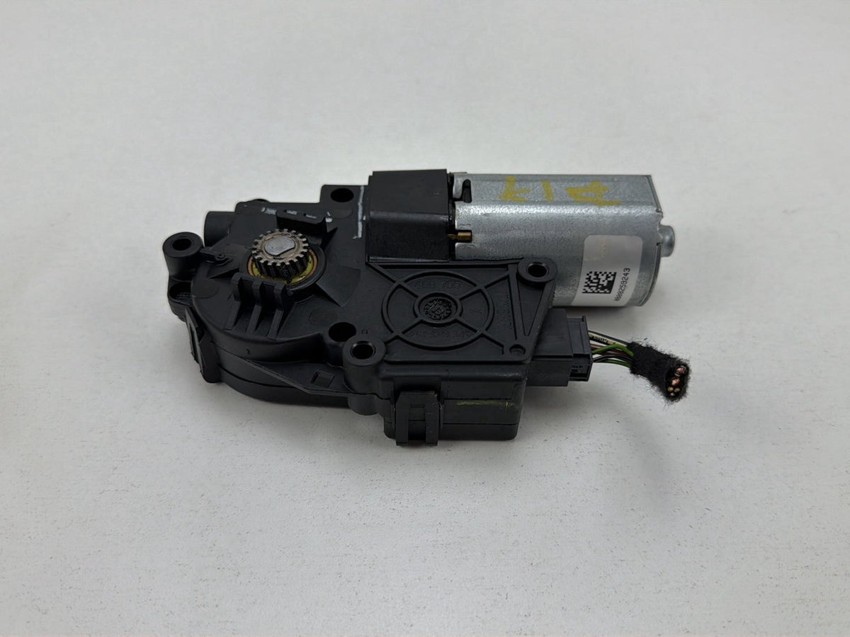 2011-2014 BMW X1 E84 Sunroof Window Glass Motor 10025374A OEM