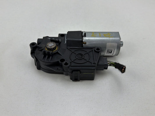 2011-2014 BMW X1 E84 Sunroof Window Glass Motor 10025374A OEM