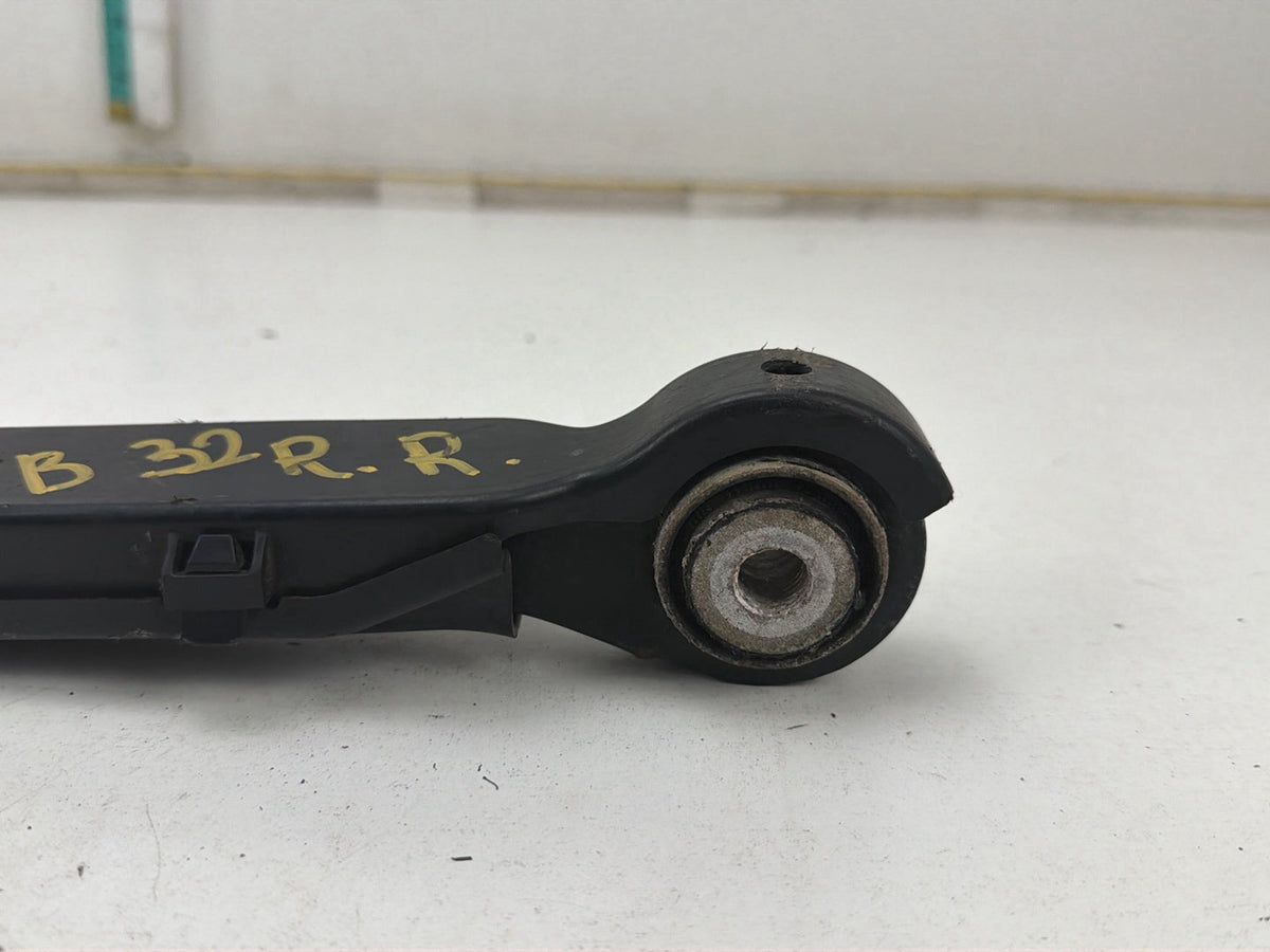2010-2013 Mercedes-Benz E350 Right Rear Lower Control Arm A2043521488 OEM