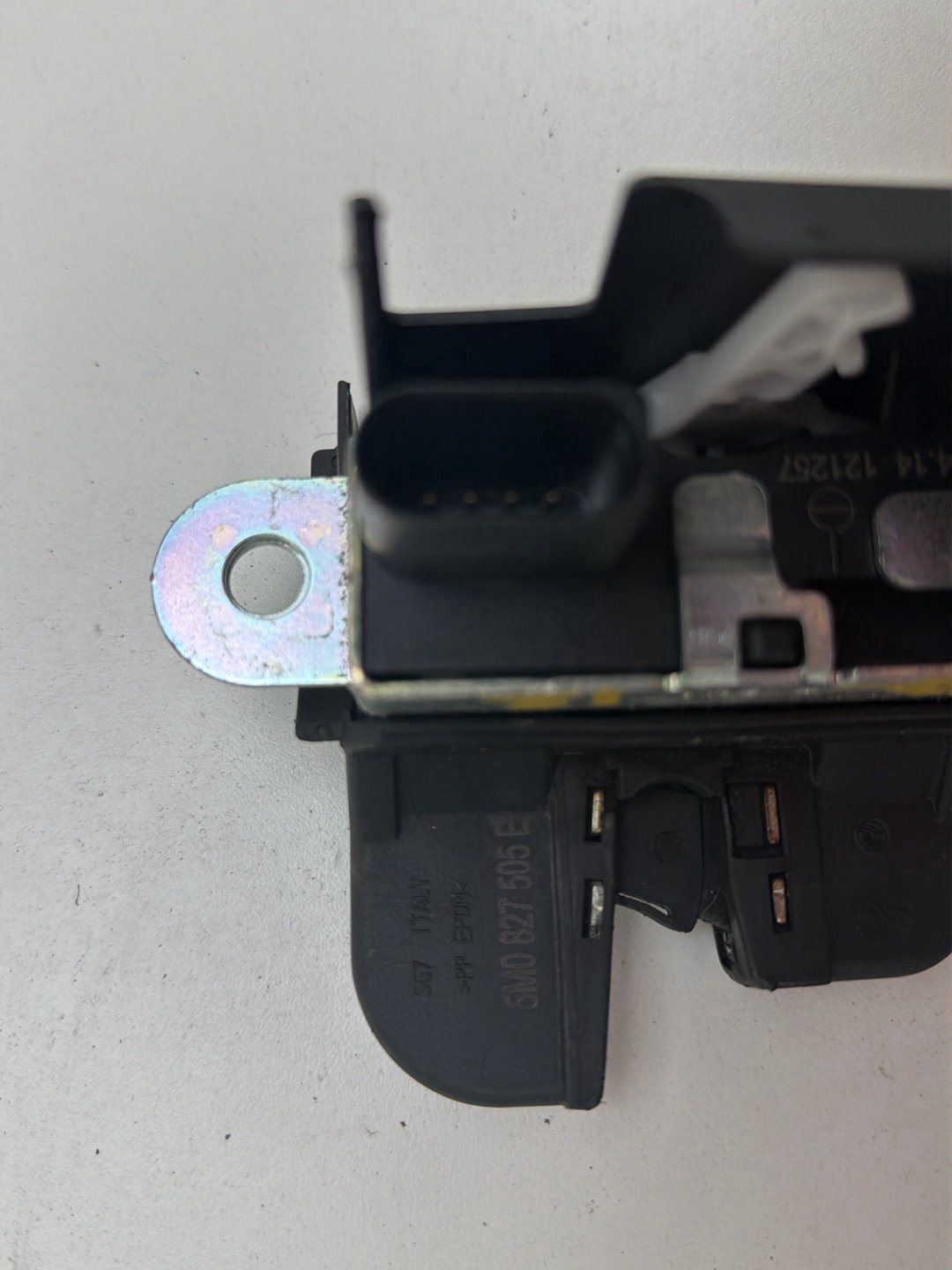 2013-2017 Volkswagen Tiguan Rear Hatch Liftgate Trunk Door Lock Actuator OEM