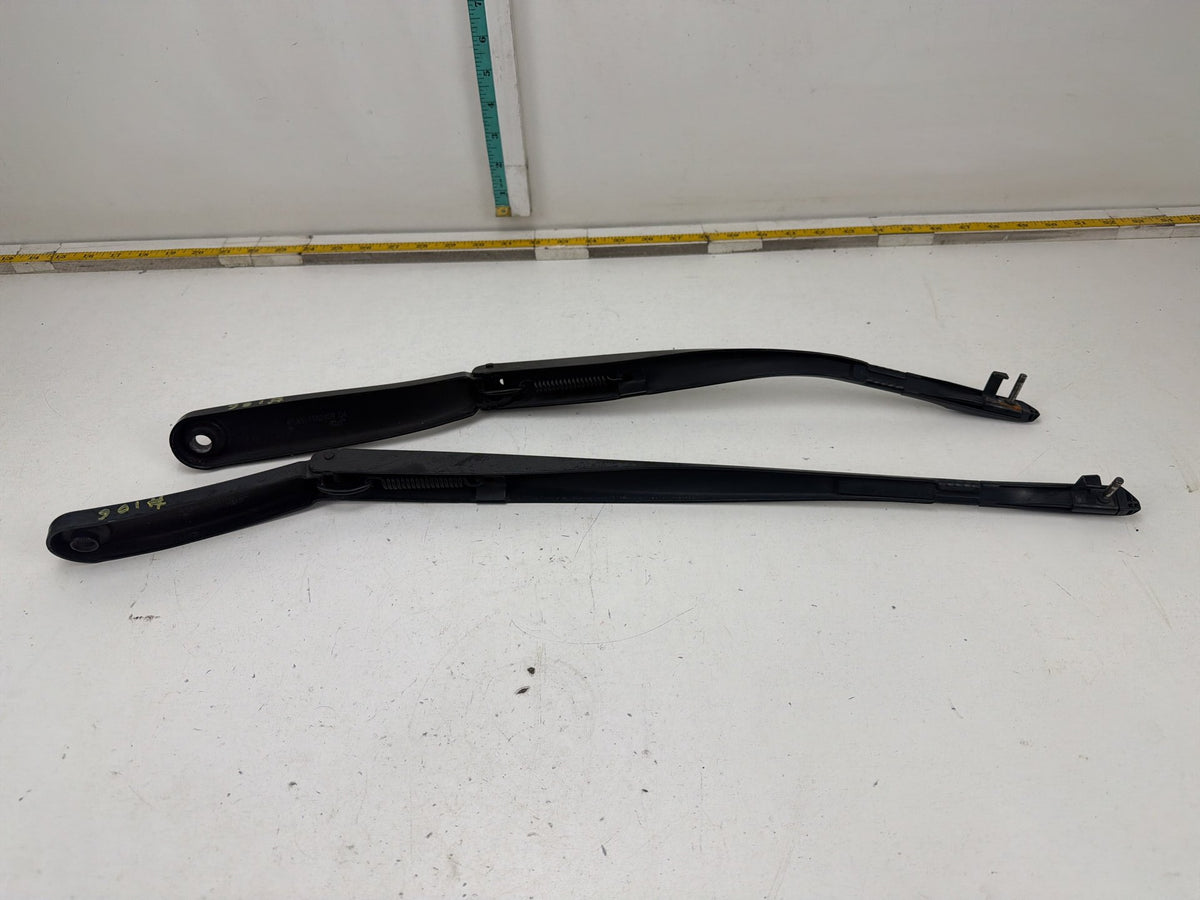 2011-2013 BMW 550i xDrive F10 Front Windshield Wiper Arms Left Right Set OEM