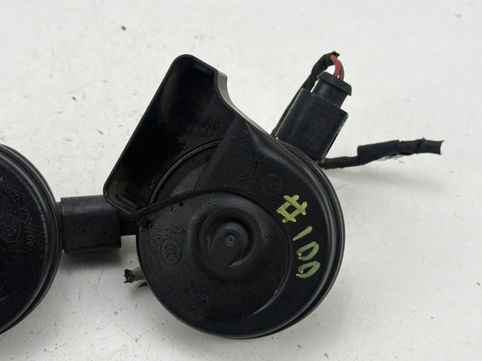 2015-2020 Audi A3 Front Dual High Low Tone Warning Horn Assembly 5Q0951221 OEM