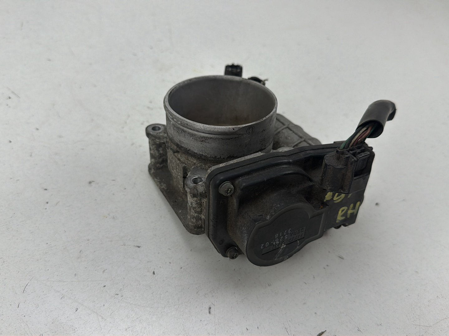 2014-2019 Infiniti Q50 V37 - Right Engine Throttle Body Valve Control Unit OEM
