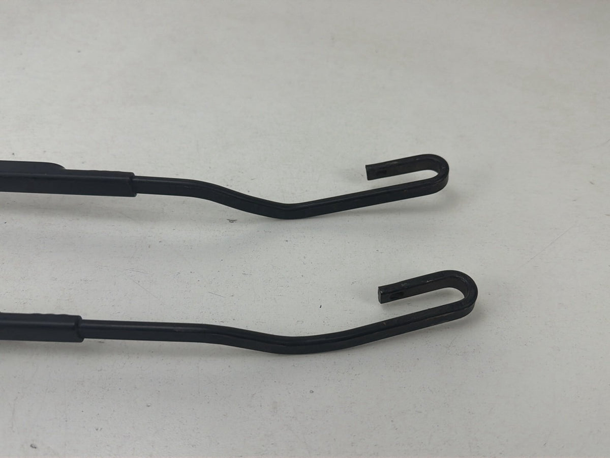 2003-2006 Lincoln Navigator U228-Right&Left Windshield Wiper Arms 2L14 17526 OEM