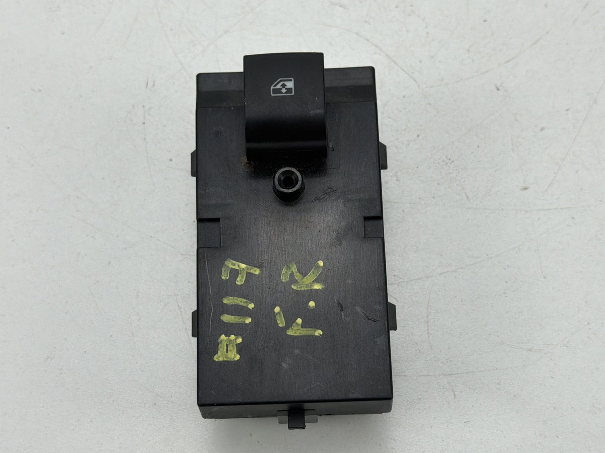 2011-2016 Chevrolet Cruze Front Right Window Control Switch Button 13305370 OEM