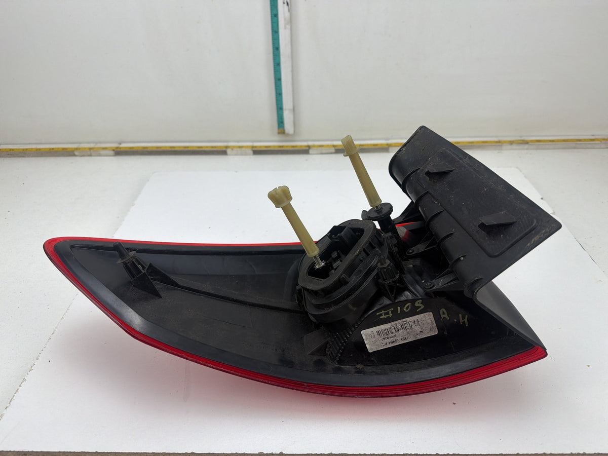 2013-2016 Ford C-Max Rear Right Side Outer Tail Light Lamp DM51-13404-AC OEM